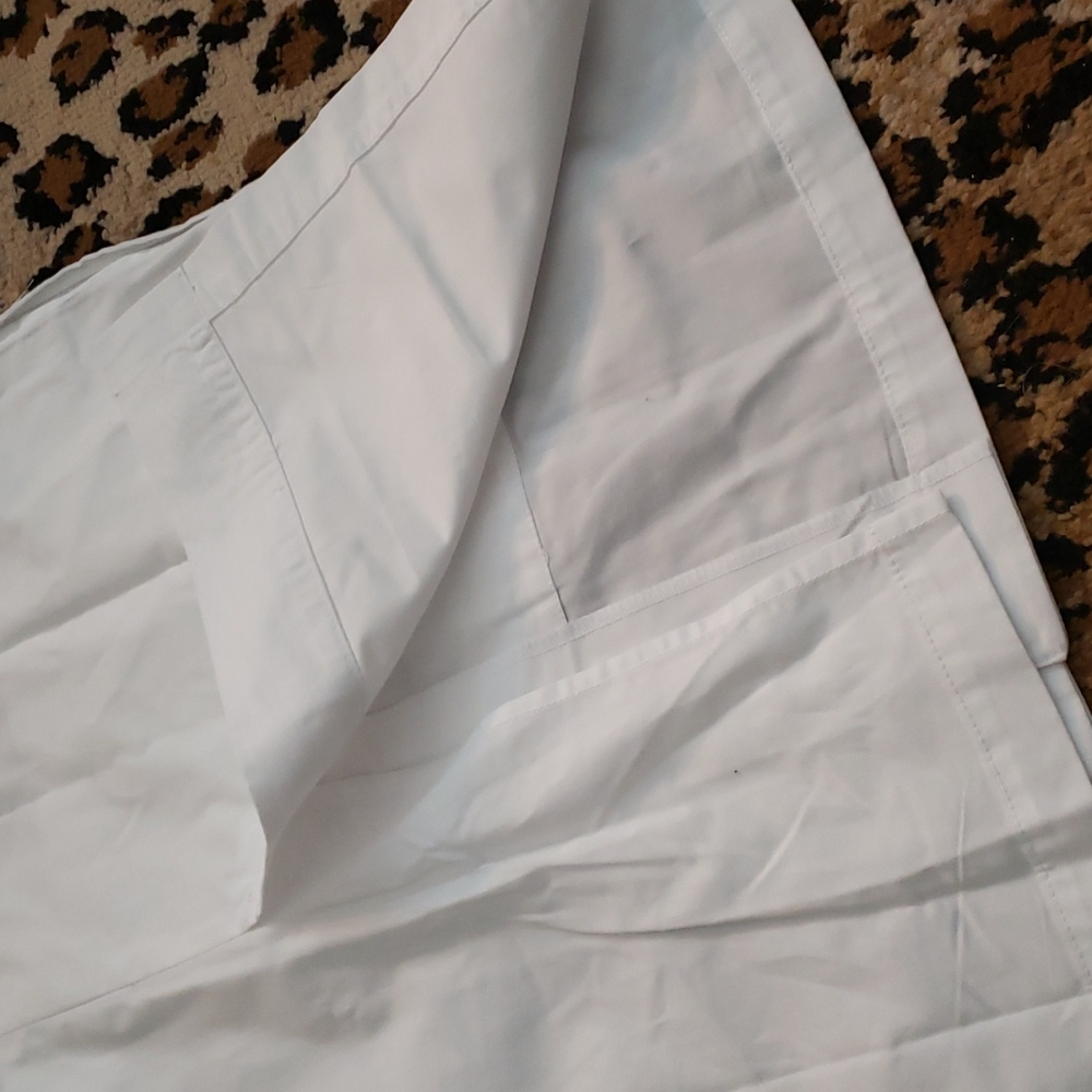 Koi Lab Coat - Picture 4 of 8